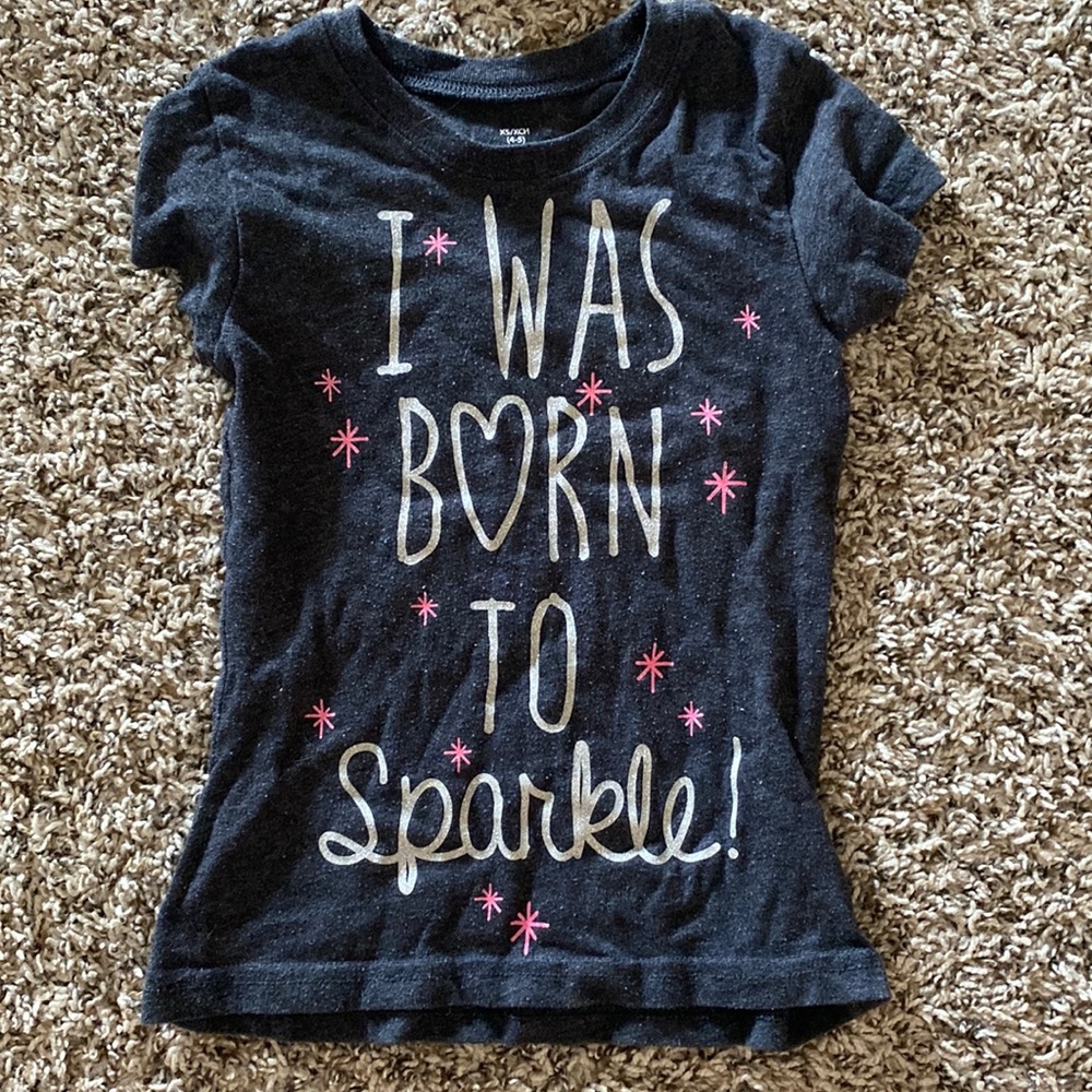 Gray girls t shirt.